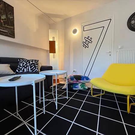 Luxury Studioarchit 7 & Jacuzzi *