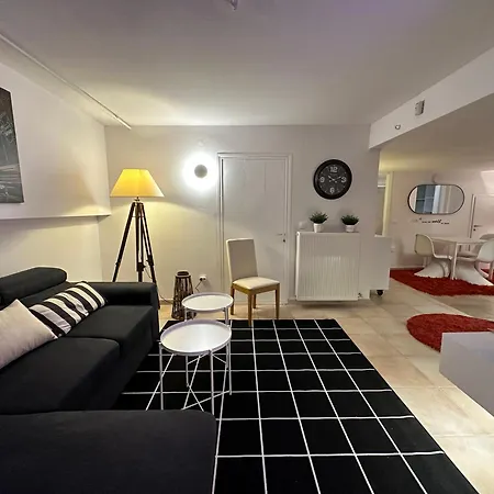 Luxury Studioarchit 7 & Jacuzzi 파트라