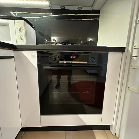 Luxury Studioarchit 7 & Jacuzzi 아파트 파트라