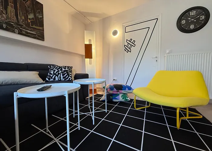 Luxury Studioarchit 7 & Jacuzzi *