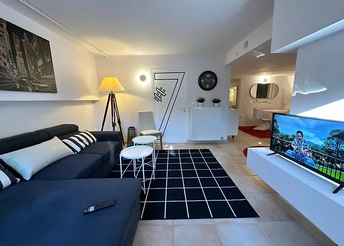 Apartamento Luxury Studioarchit 7 & Jacuzzi *