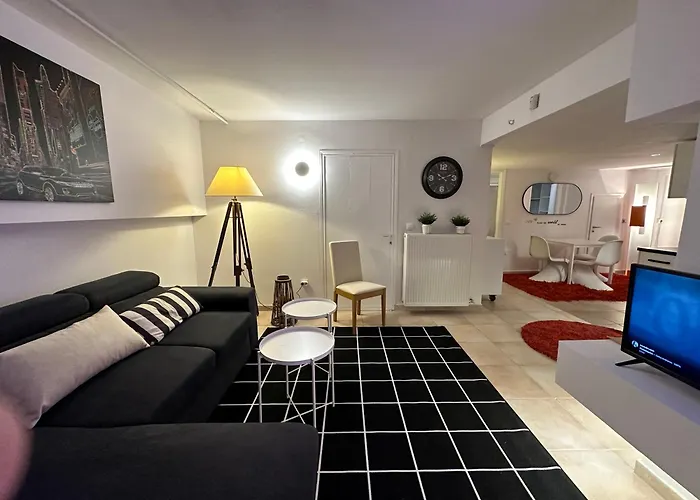 Luxury Studioarchit 7 & Jacuzzi Patras