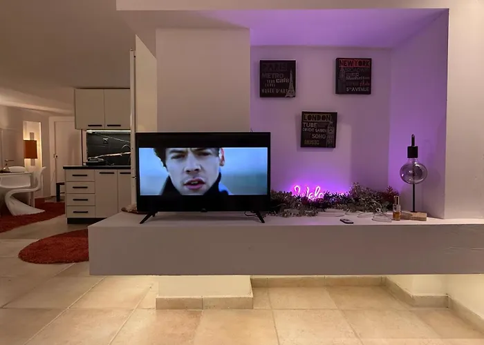 Luxury Studioarchit 7 & Jacuzzi Apartament *