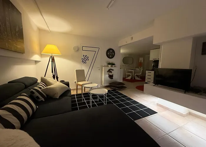 Luxury Studioarchit 7 & Jacuzzi