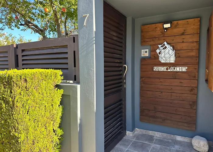 Luxury Studioarchit 7 & Jacuzzi *